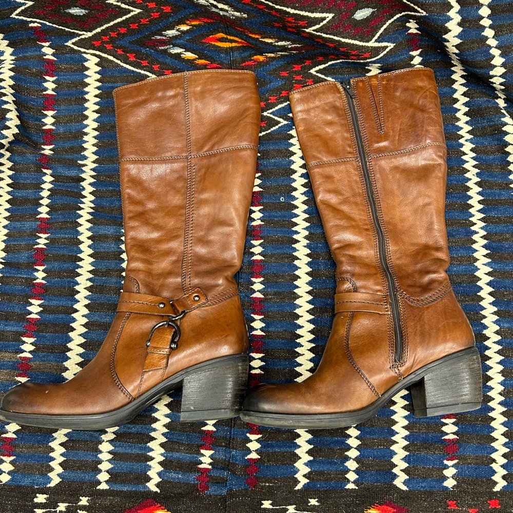Clarks Women's Mascarpone Artisn buckle Brown Heeled leather Boots size 9 - Picture 8 of 12